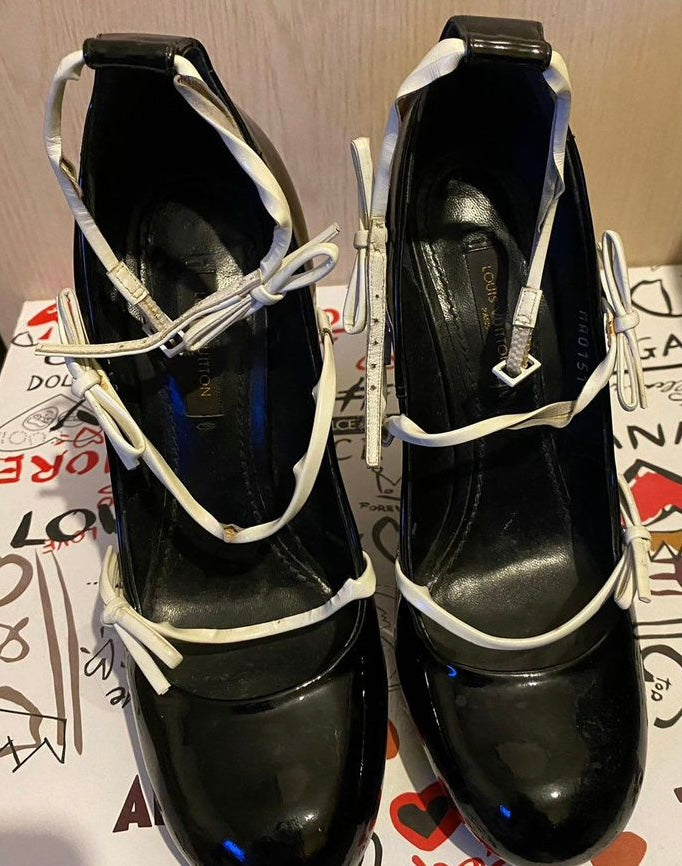 Louis Vuitton Mary Fetish Pump Triple Bow - 37