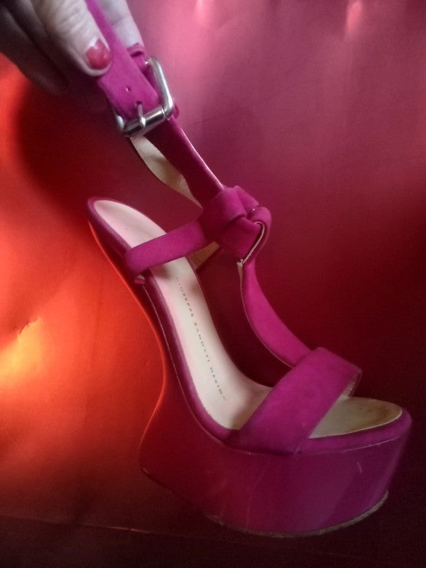Giuseppe Zanotti T-strap Wedge Heel Brand New - 37