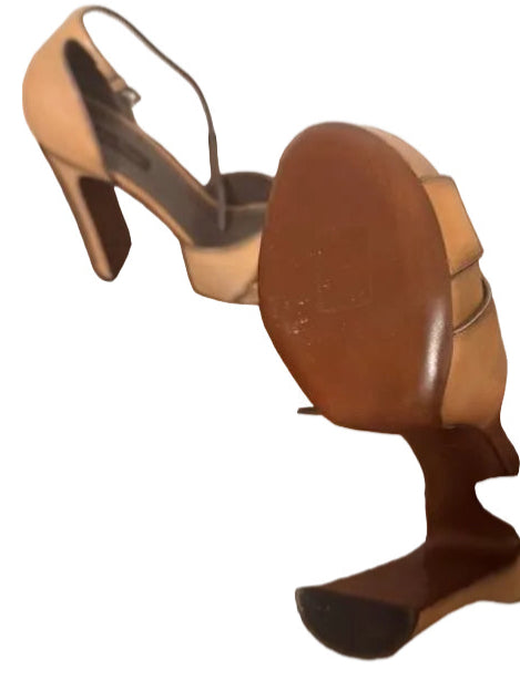 Louis Vuitton Heels Brand New - 39