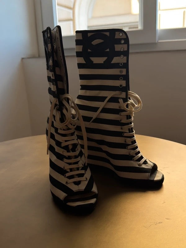 Chanel Cruise 2010 Boots - 37