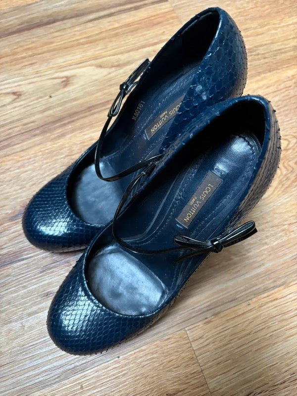 Louis Vuitton Mary Fetish Pump Croc Print - 36.5