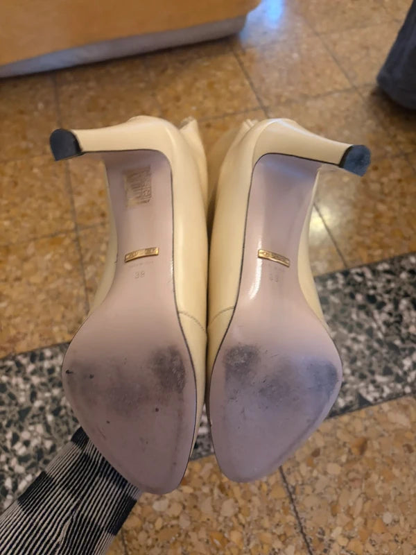 Gucci 2012 Laser Cut Out Boots - 39