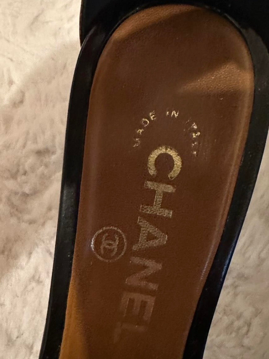 Chanel Charm Rhinestone Heels - 38.5