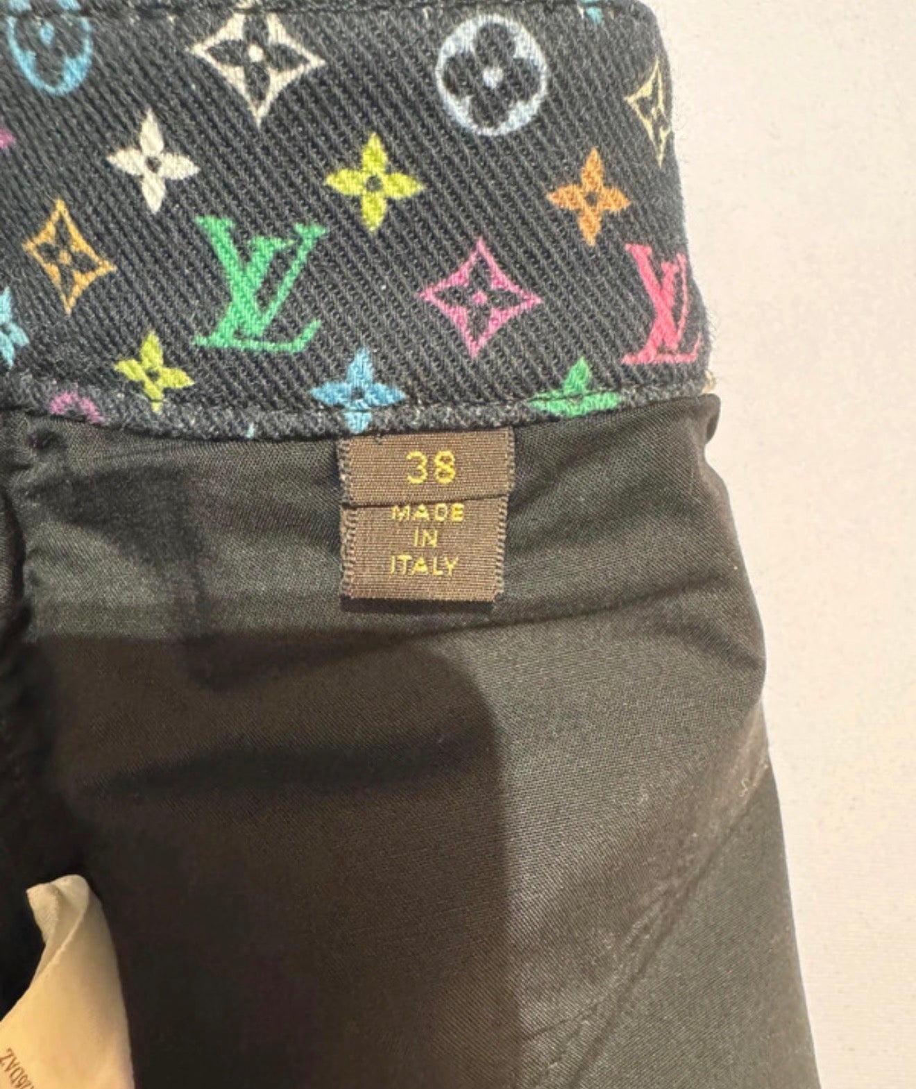 Louis Vuitton x Takashi Murakami Shorts - S