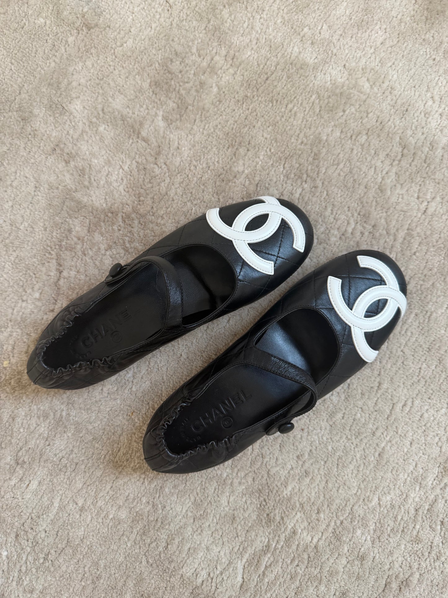 Chanel Cambon Flats - 38.5/40