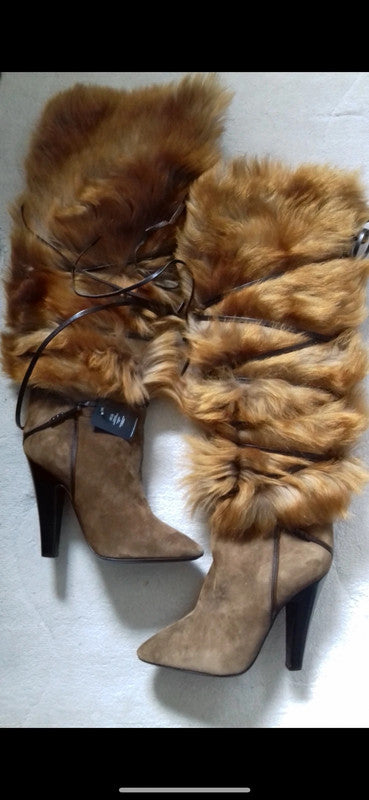 Saint Laurent Fur Boots - 40.5