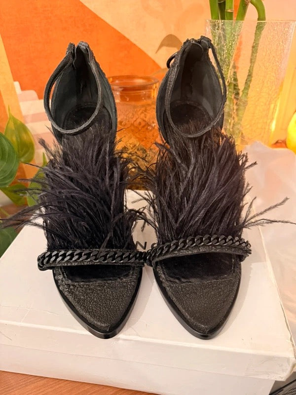 Givenchy 2009 Ostrich Feather Heels - 40.5/41