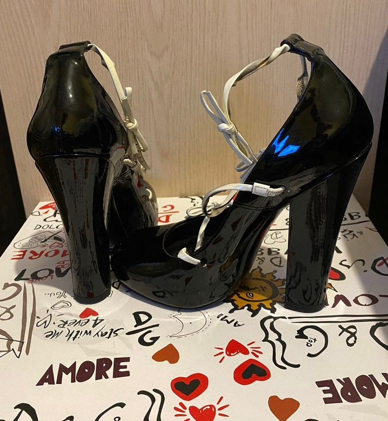 Louis Vuitton Mary Fetish Pump Triple Bow - 37