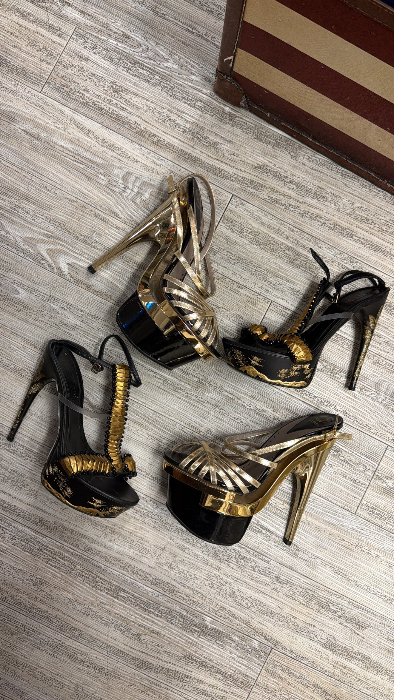 Alexander McQueen Etched Fishbone Heel - 37/38