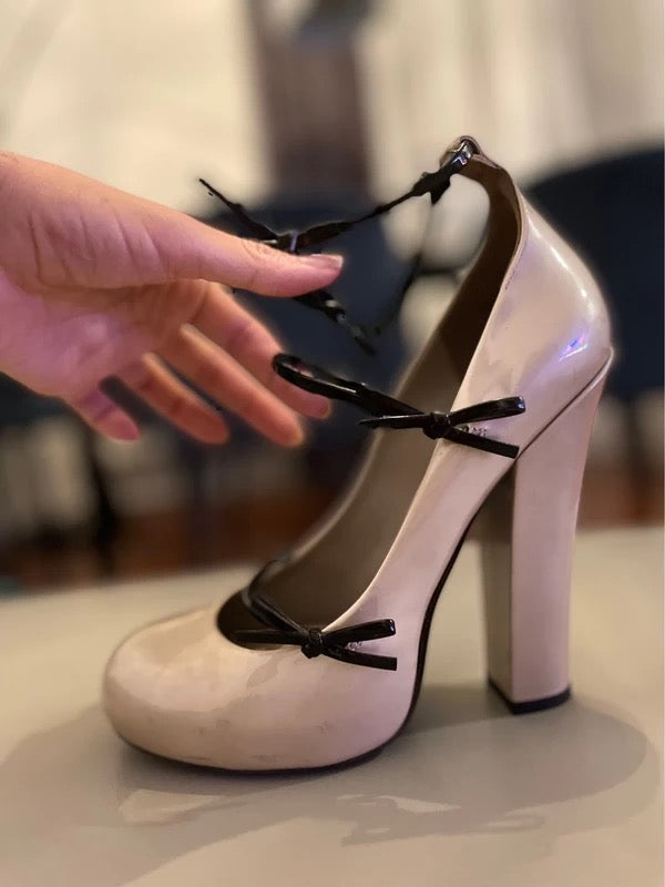 Louis Vuitton Mary Fetish Pump Triple Bow - 38
