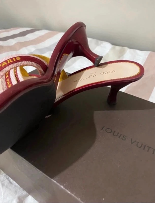 Louis Vuitton Mules - 40/40.5