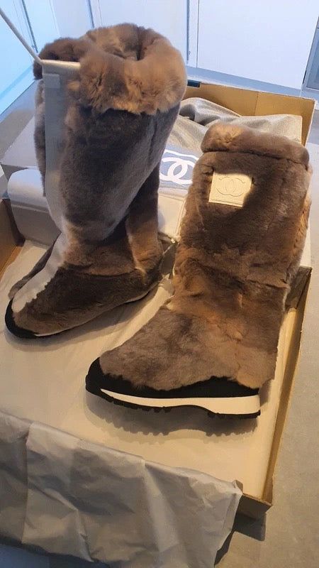 Chanel Apres Ski Snow Boots Brand New - 37