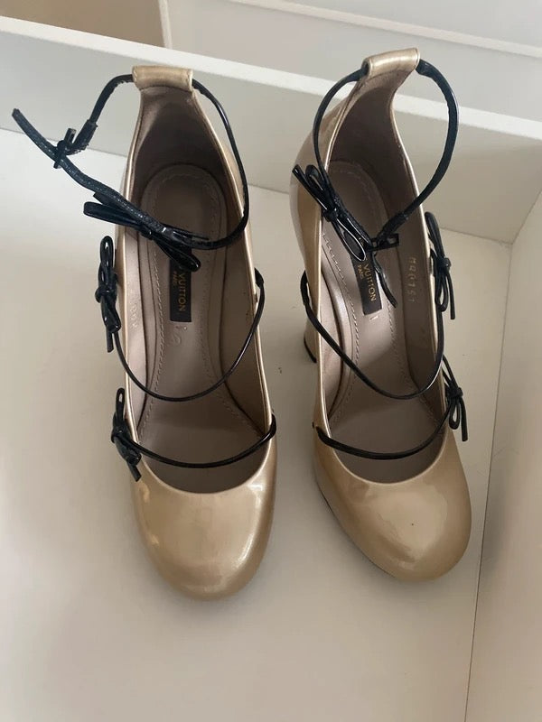 Louis Vuitton Mary Fetish Pump Triple Bow - 36