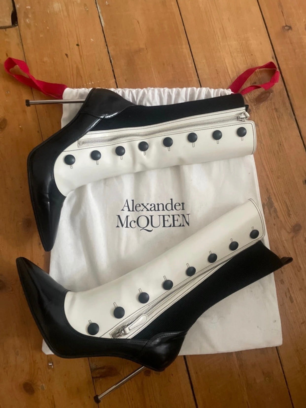 Alexander McQueen Victorian Boot - 40