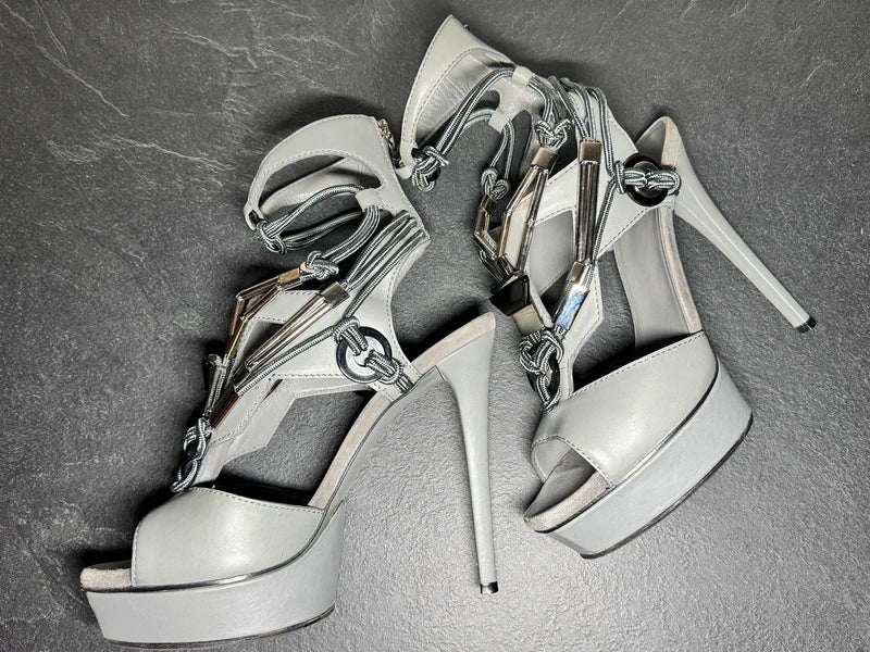 Gucci Sigrid Spring 2011 Platform Heels Grey  - 40
