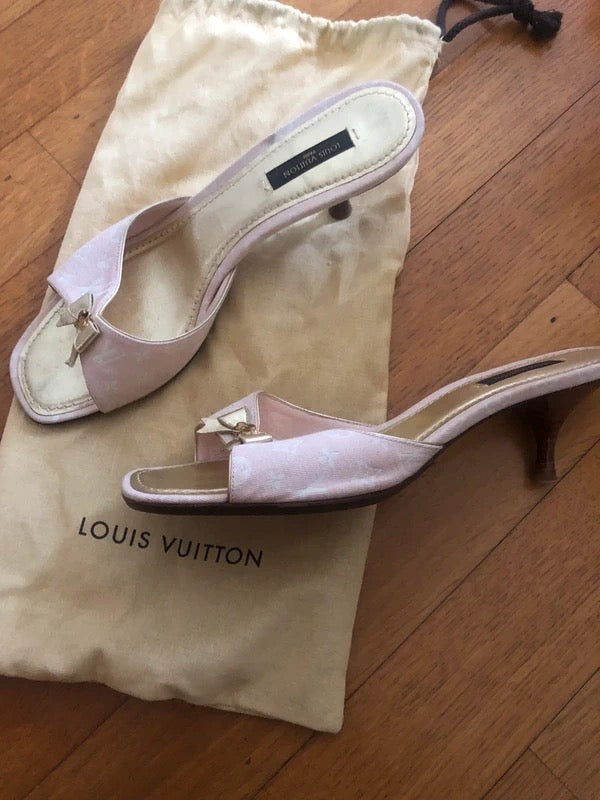 Louis Vuitton Bow Mules - 38/38.5