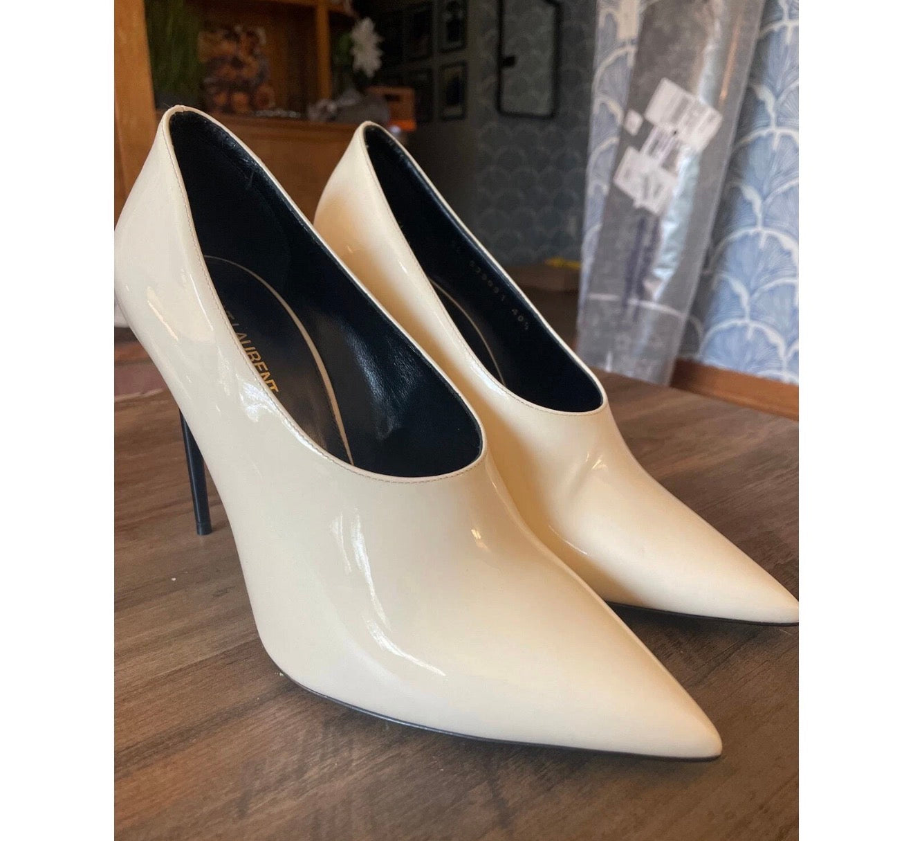 Saint Laurent Pumps Brand New - 40.5