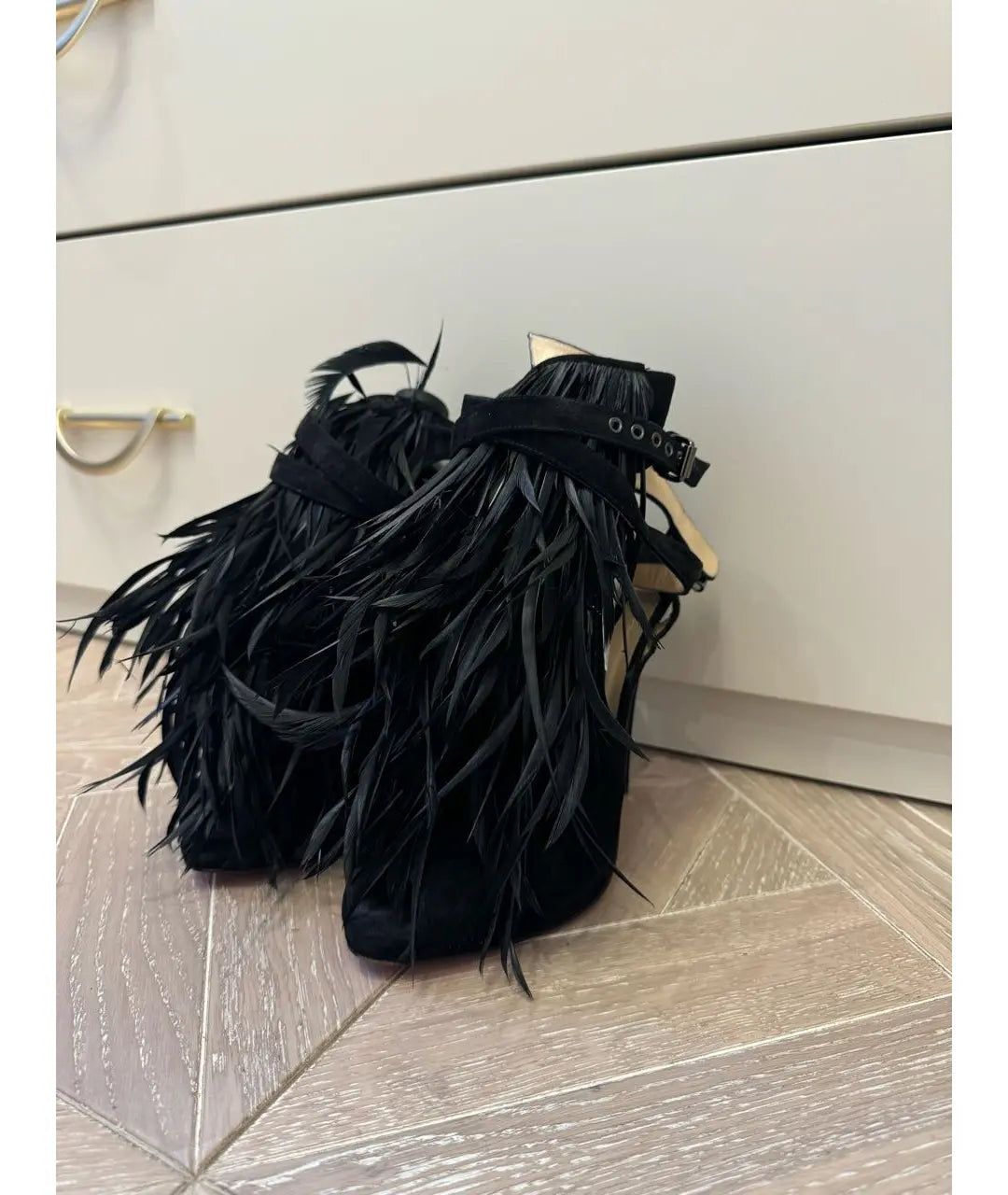 Christian Louboutin Feather Heels Black - 38