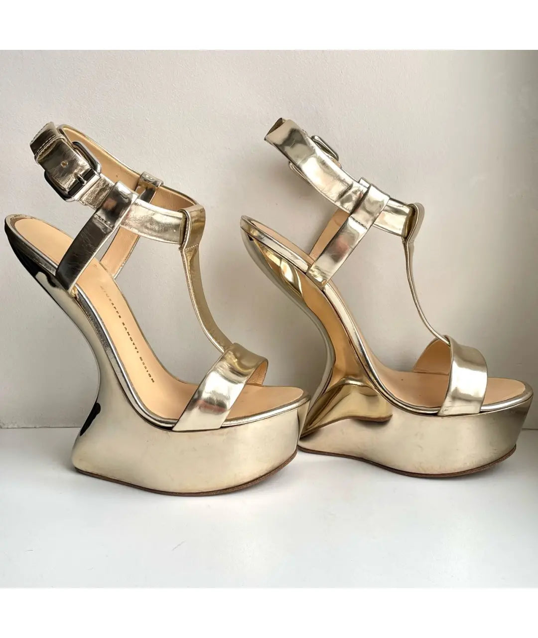 Giuseppe Zanotti T-strap Wedge Heel - 38/39