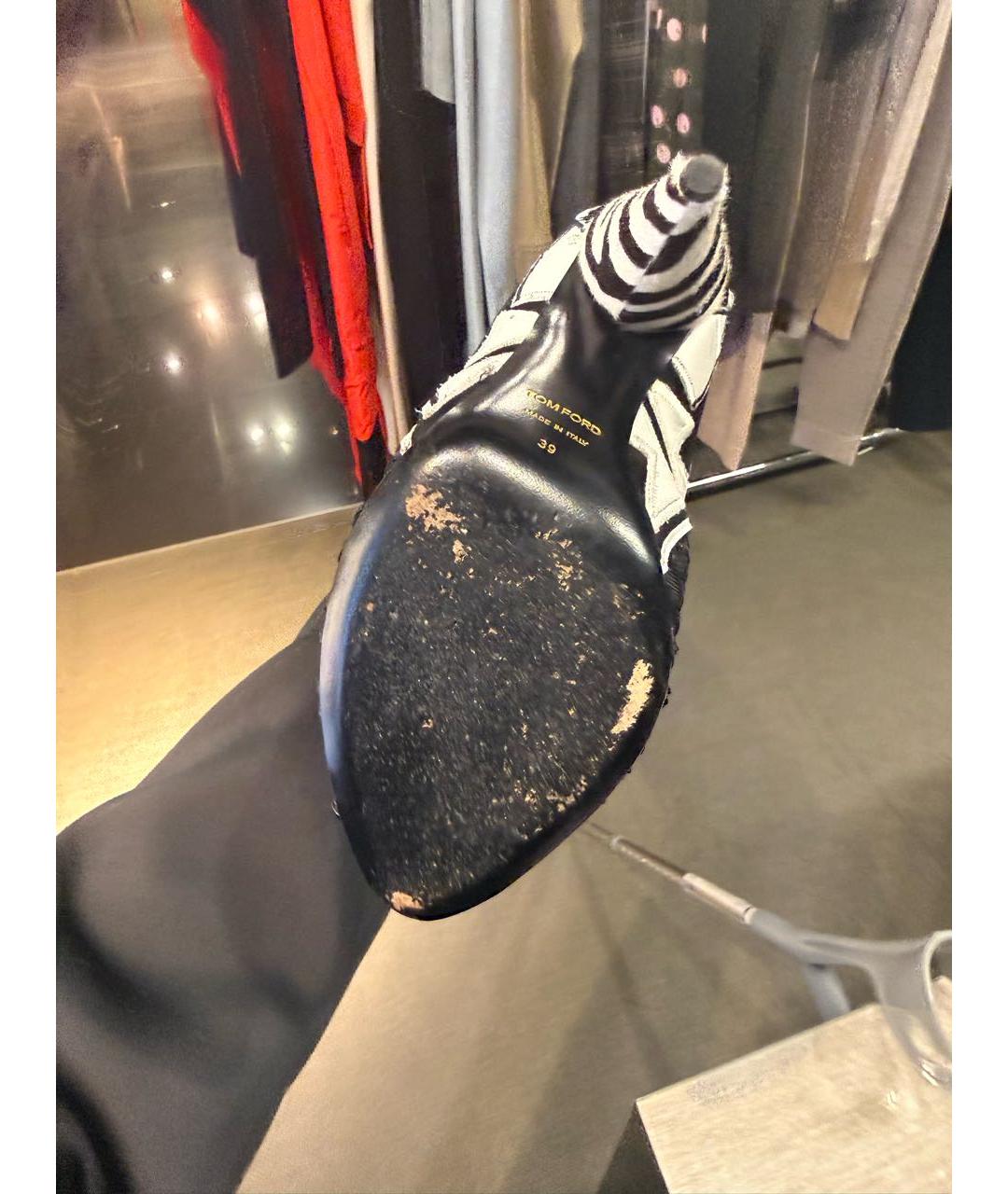 Tom Ford Geometric Runway Boots - 39