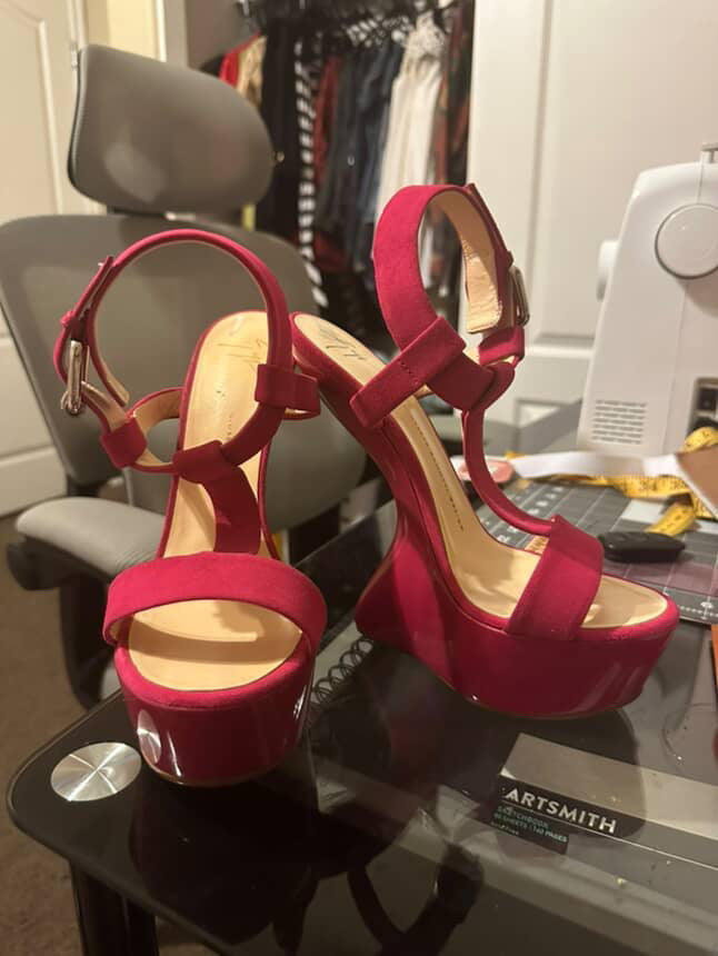 Giuseppe Zanotti T-strap Wedge Heel - 38/39