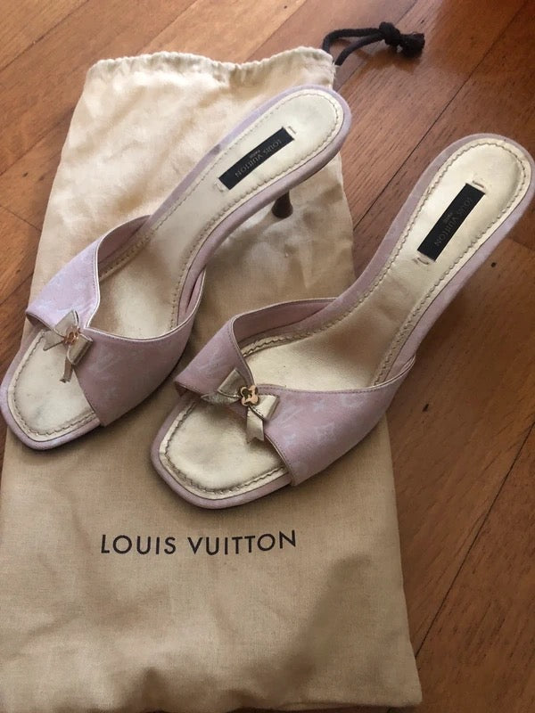 Louis Vuitton Bow Mules - 38/38.5