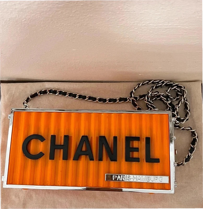 Chanel Clutch Paris-hamburg Lucite Shipping Container Collectors Bag