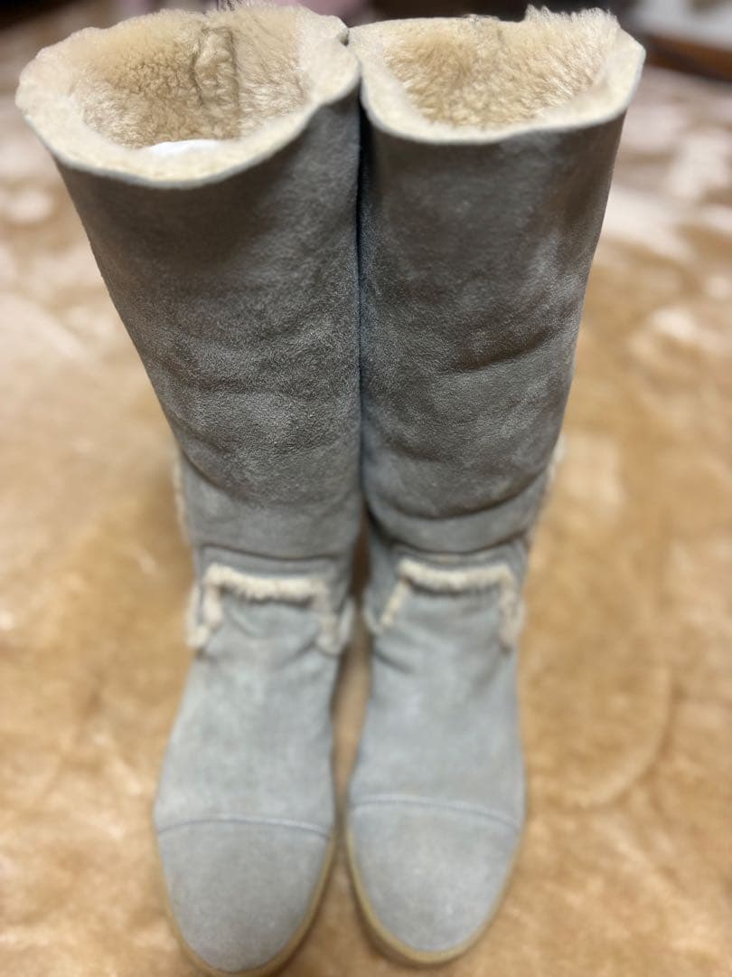Chanel “Ugg” Shearling Boots - 36