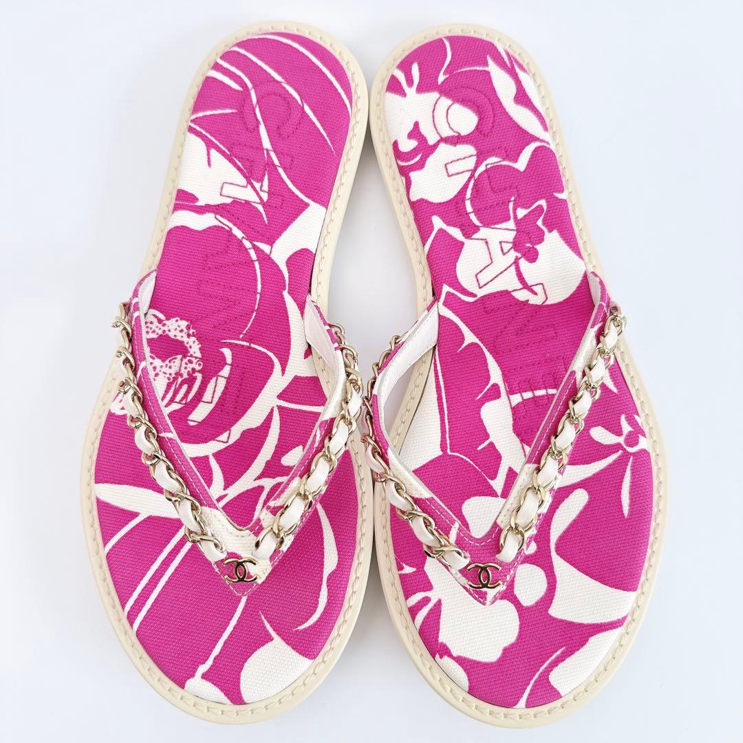 Chanel 2021 Coco Beach Thong Flip Flops Brand New - 35/35.5