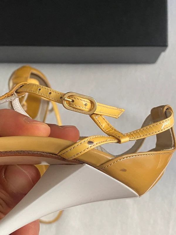 Chanel 2006 Sporty Heels - 39