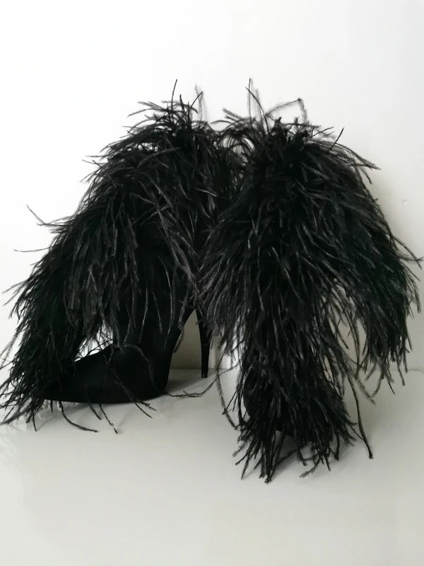 Saint Laurent Zizi Feather Runway Boots - 39