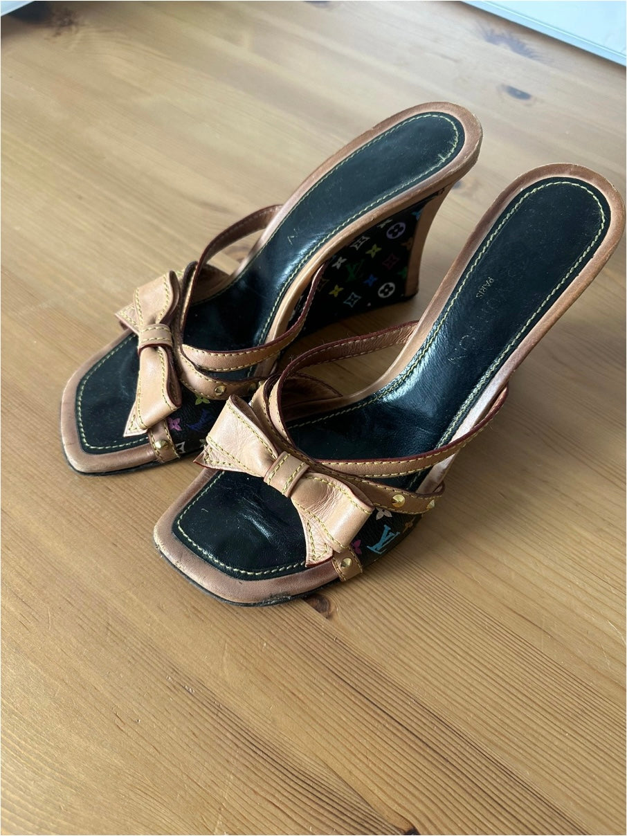 Louis Vuitton X Takashi Murakami Bow Wedge Heels - 39