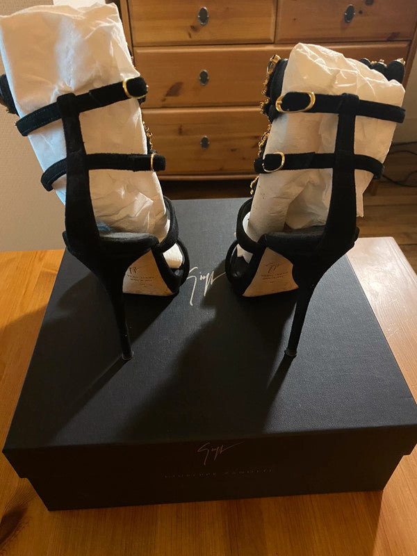 Giuseppe Zanotti Crystal Cruel Summer Heels - 37