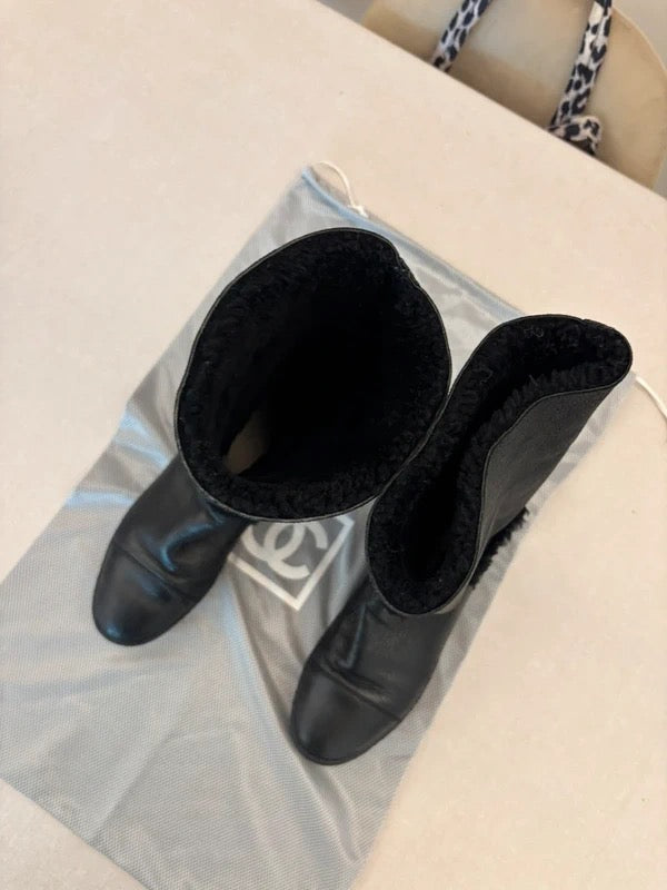 Chanel “Ugg” Shearling Boots Matte - 37.5