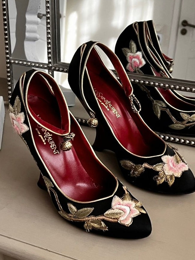 Yves Saint Laurent by Tom Ford 2004 Velvet Embroidered Heels - 38