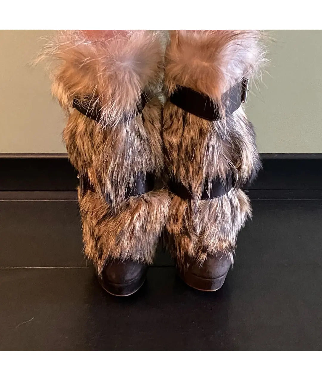 Christian Louboutin Toundra Fur Boots Suede  - 41.5