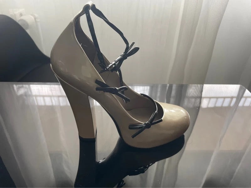 Louis Vuitton Mary Fetish Pump Triple Bow - 38