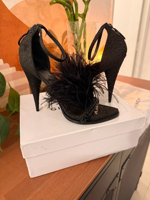 Givenchy 2009 Ostrich Feather Heels - 40.5/41