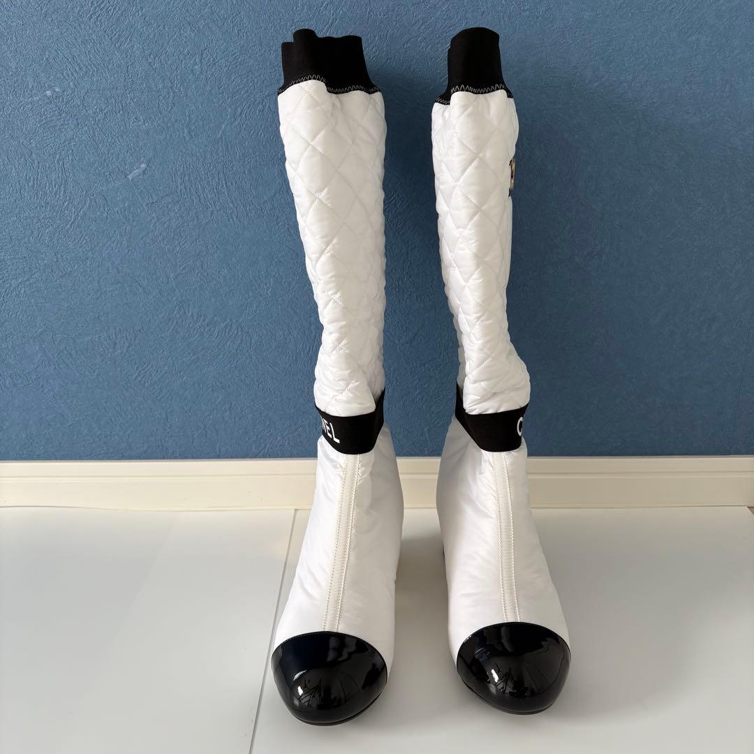 Chanel Winter Boots Brand New - 36
