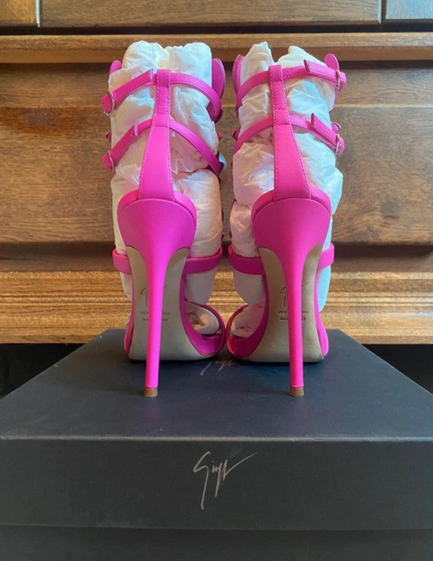 Giuseppe Zanotti Cruel Summers - 36