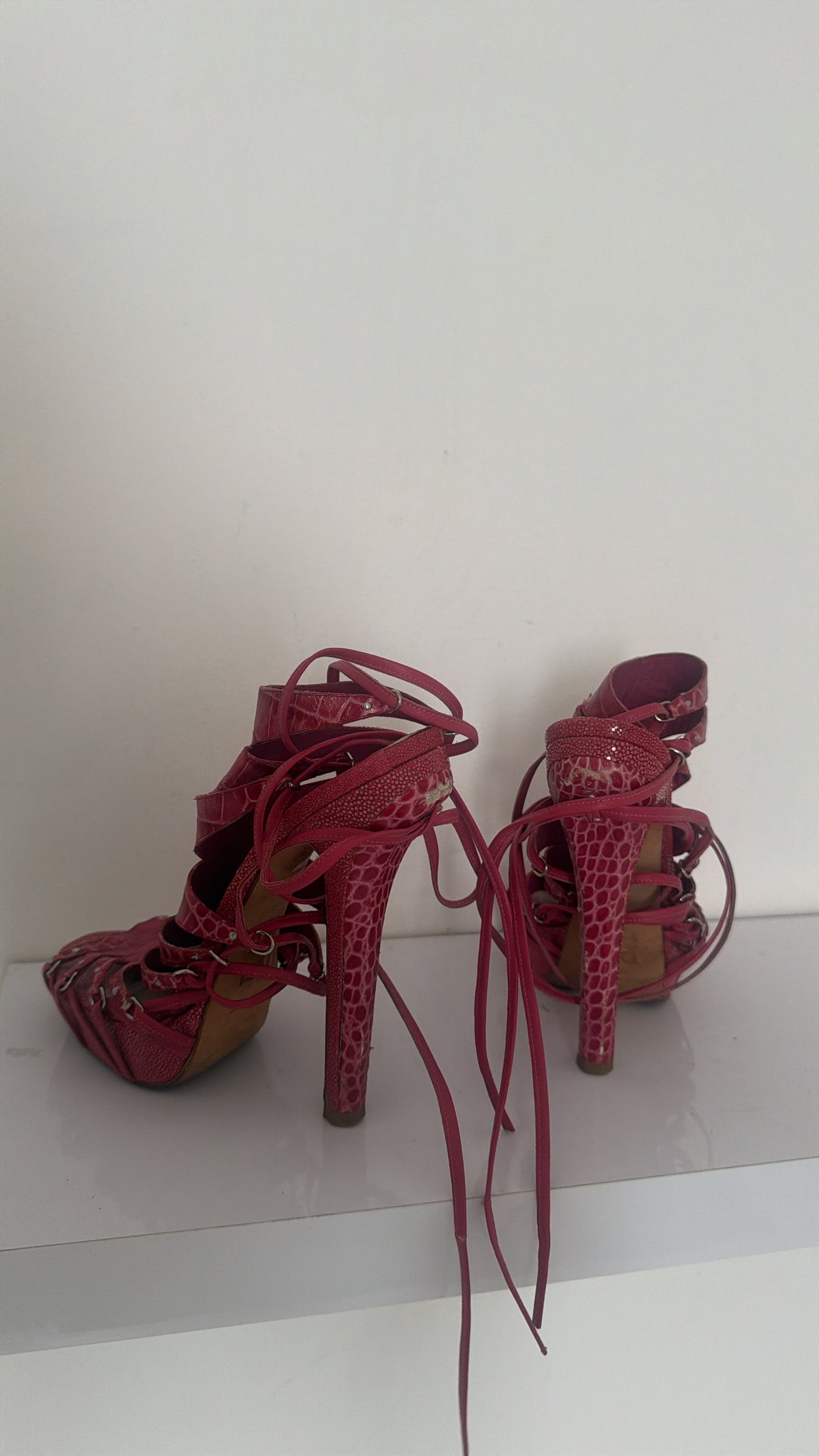 Dior 2009 Alligator Runway Heels in Pink - 39