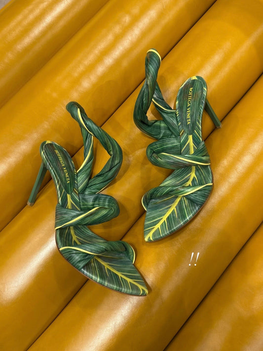 Bottega Veneta Leaf Heels Brand New - 41