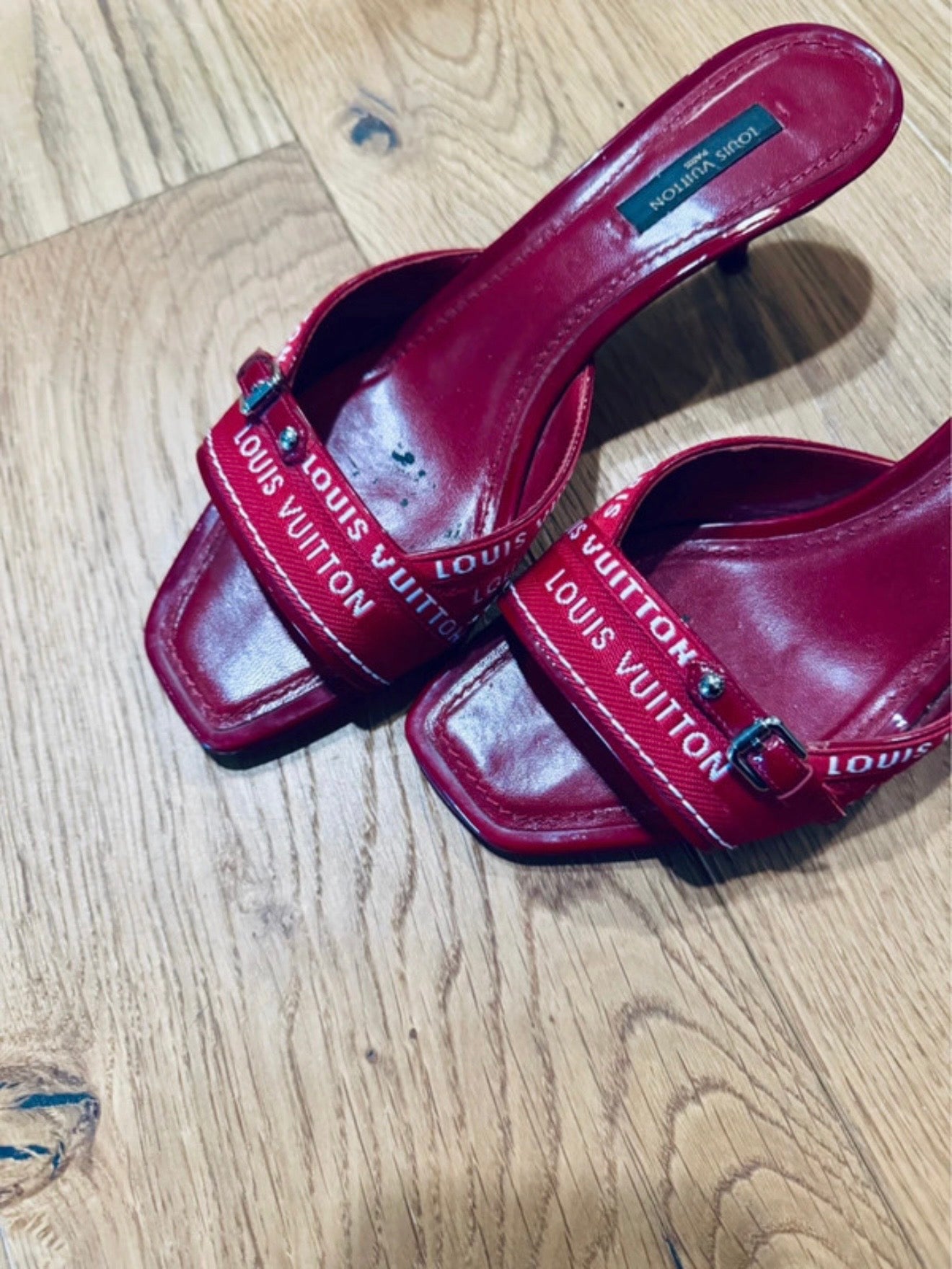 Louis Vuitton Mules - 37