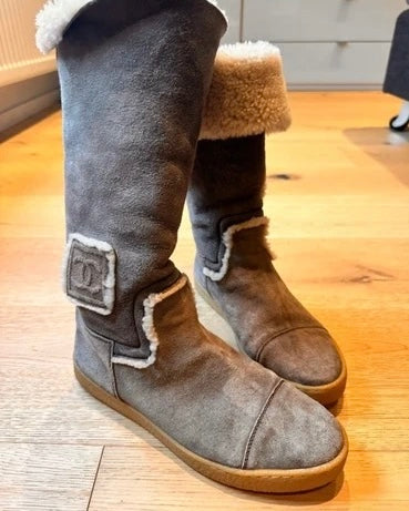 Chanel “Ugg” Shearling Boots - 38