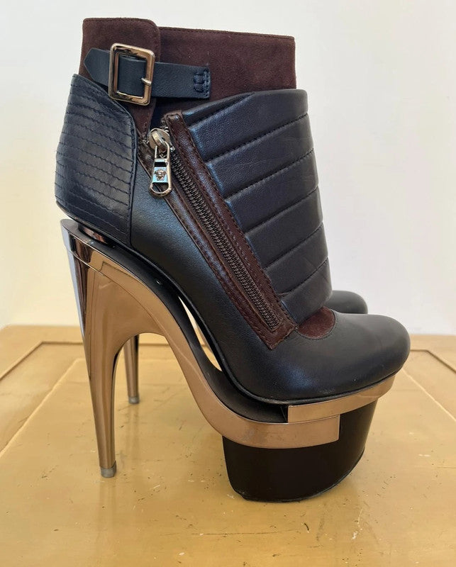 Versace Platform Boots - 39