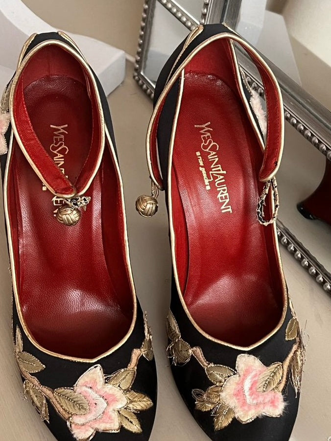 Yves Saint Laurent by Tom Ford 2004 Velvet Embroidered Heels - 38