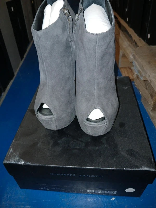 Giuseppe Zanotti Sued Wedge Boots - 37/38