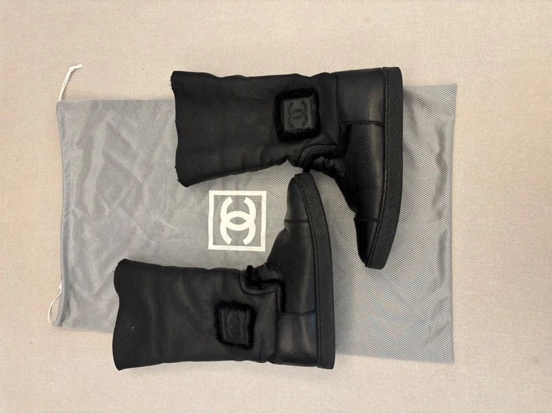 Chanel “Ugg” Shearling Boots Matte - 37.5