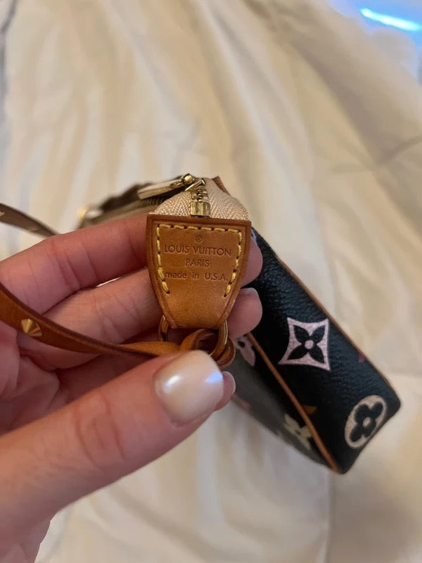 Louis Vuitton x Takashi Murakami Pochette Bag