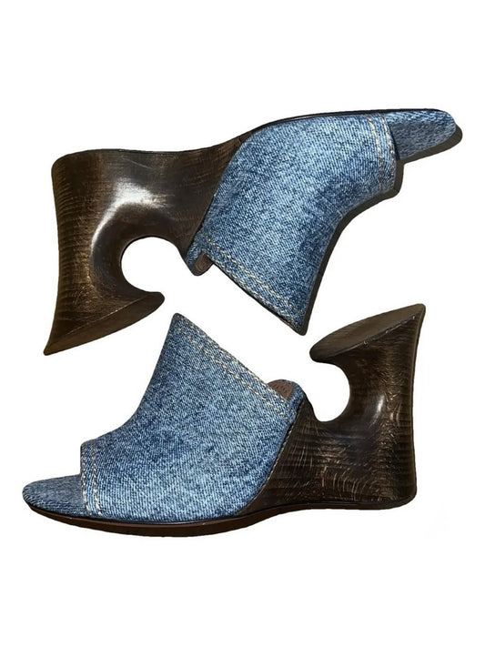 Alaia Sculptural Wedges - 37